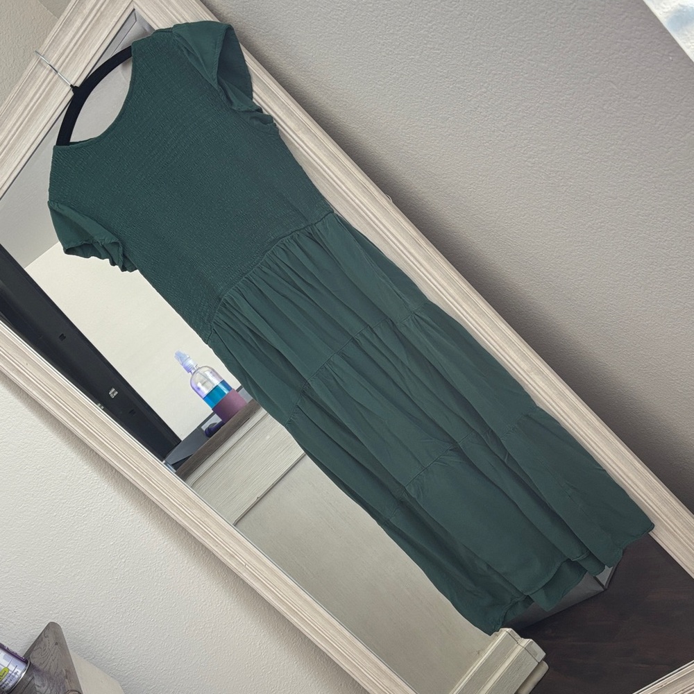 Chic Forest Green Midi Dress